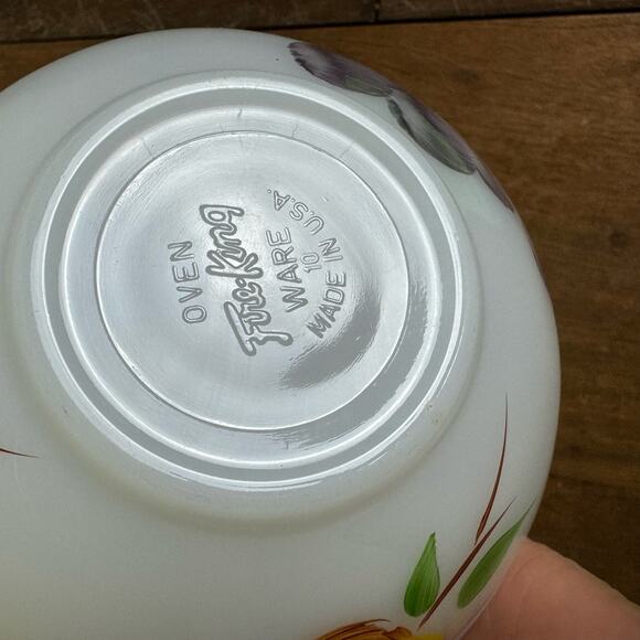 Gay Fad FIRE KING # 10 Oven Ware White Glass Fruit Pattern Mixing Bowl - Picture 6 of 7